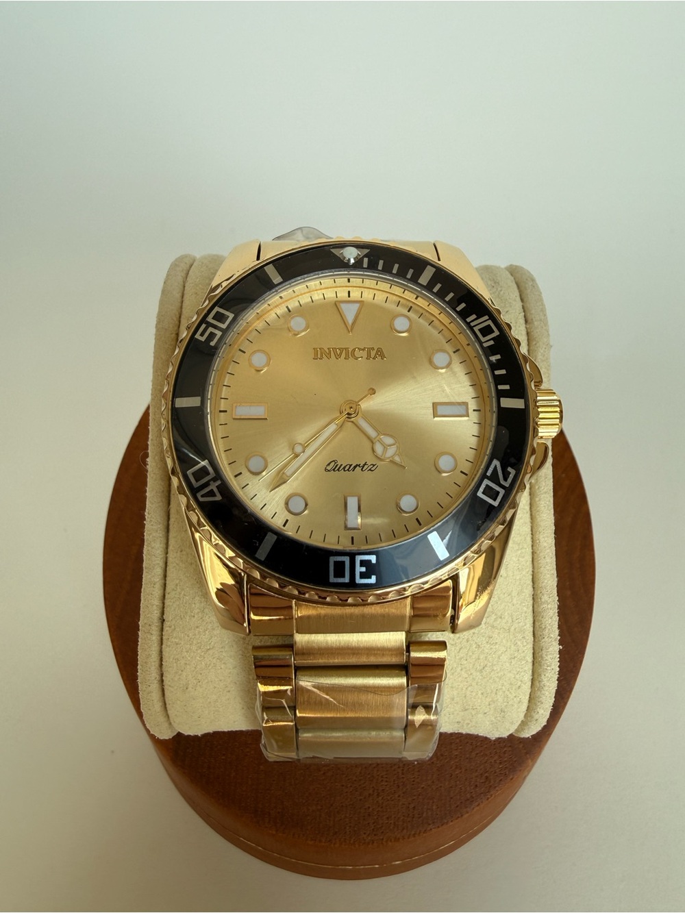NWT Invicta 69396 Pro Diver 42mm Gold Black Watch